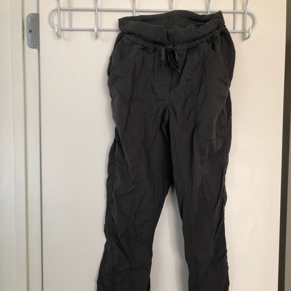Lululemon street to studio crop pants
